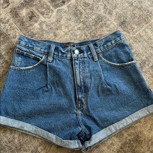 Abercrombie & Fitch Annie High Rise Short